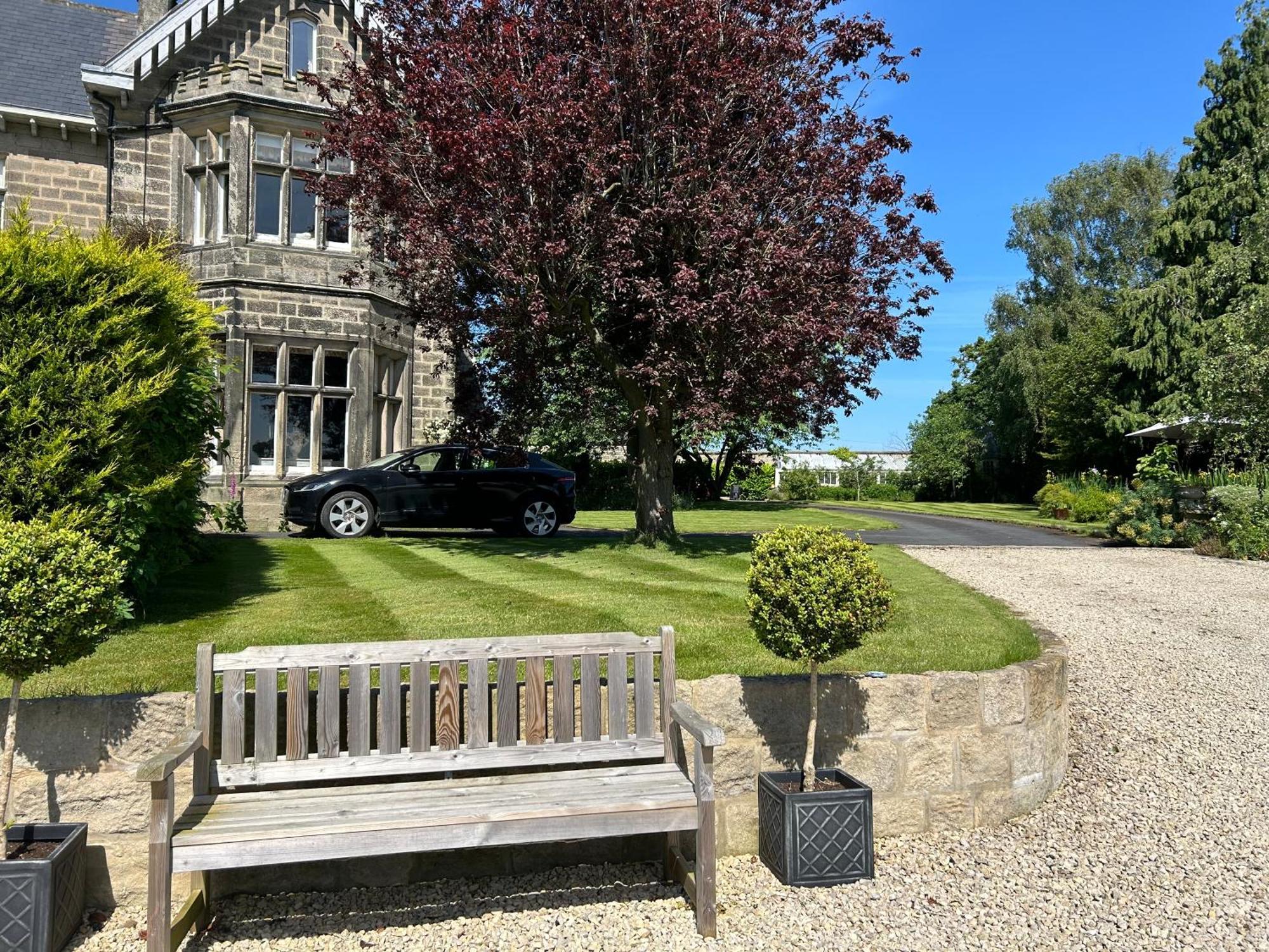 Hazel Manor Guest House Harrogate Exterior photo