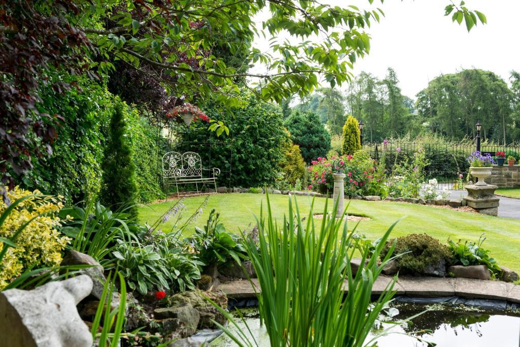 Hazel Manor Guest House Harrogate Exterior photo